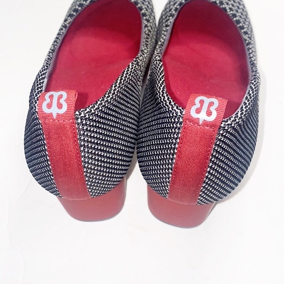 Betabrand Starter Red Black White Textured Patterned Block Heels - Picture 5 of 9